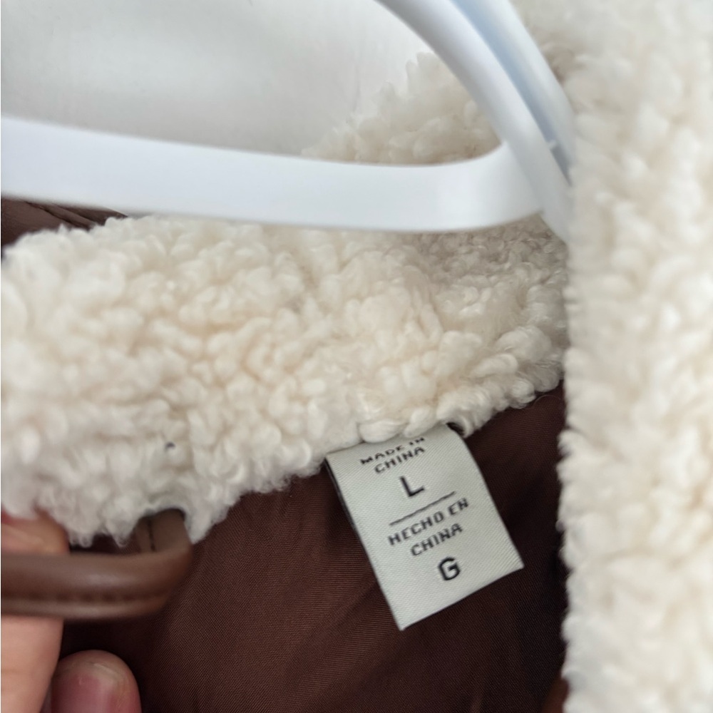 Levi’s Vegan Leather Quilted Hooded Puffer | Dark Brown | Size Large - Picture 7 of 12